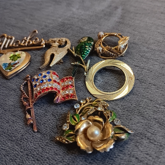 Vintage Brooch Set, Lot Of Costume Jewerly Pins, Retro Glam - Picture 4 of 10